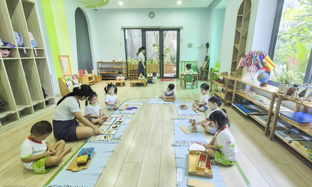 Trường mầm non montessori ở Thủ Đức vơi cơ sở vật chất hiện đại, học cụ nhập khẩu từ châu âu